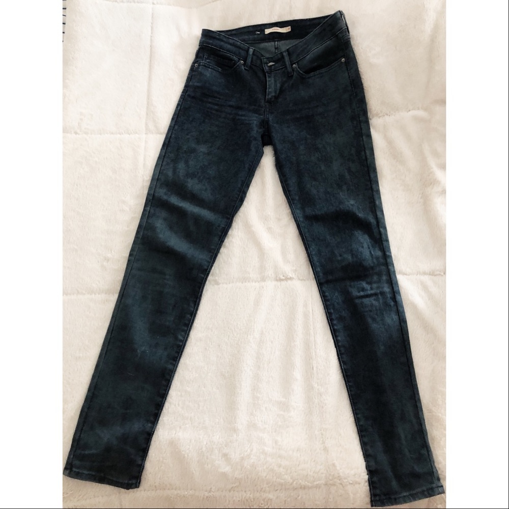 Levi’s 711 Skinny Jeans